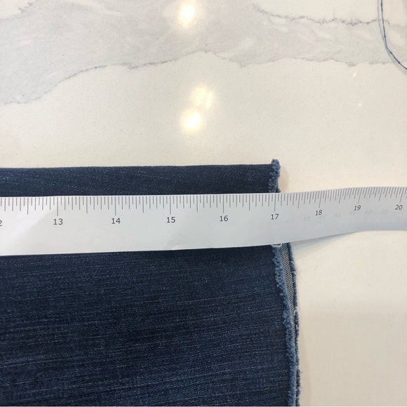 Kut From the Kloth Bermuda Length Shorts - Picture 9 of 12